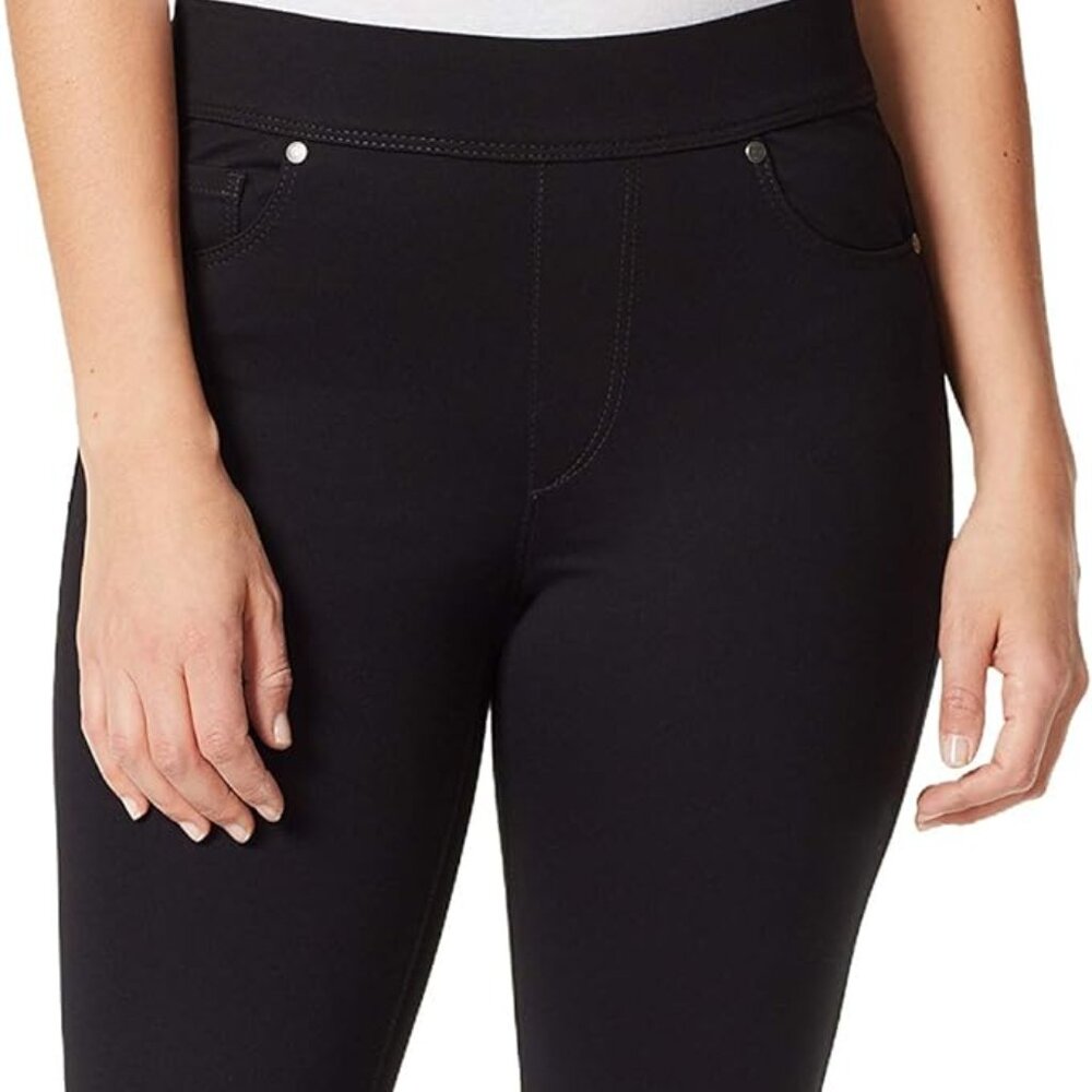 NWT Gloria Vanderbilt Avery Ponte jeans